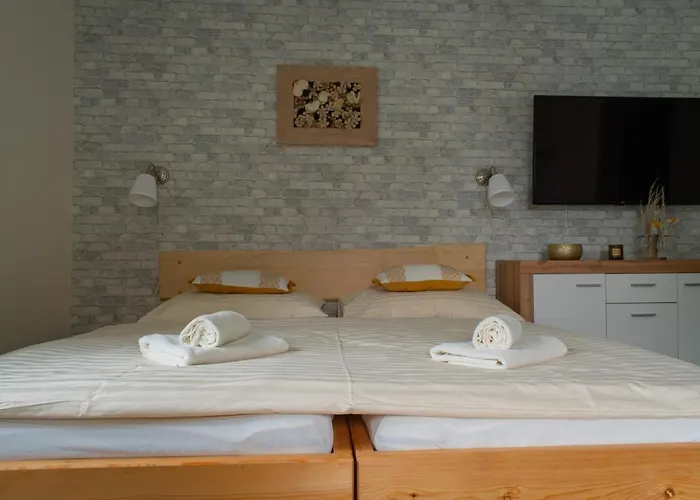 Stara Celnice 克维尔达